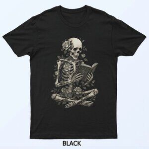 Skeleton Reading Flowers Creepy Halloween Black T-Shirt